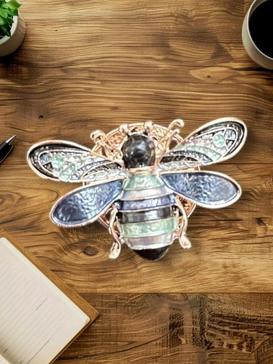 Bee Magnetic Brooch  Nickel & Lead-Free Accessory