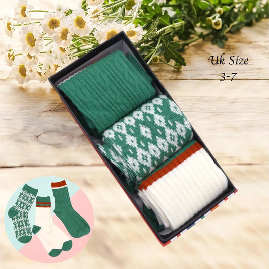 Ladies Seamless Soft Comfort Set of 6 Tree Flower Pattern Crew Socks Premium Quality Gift for Her comes with a gift bag