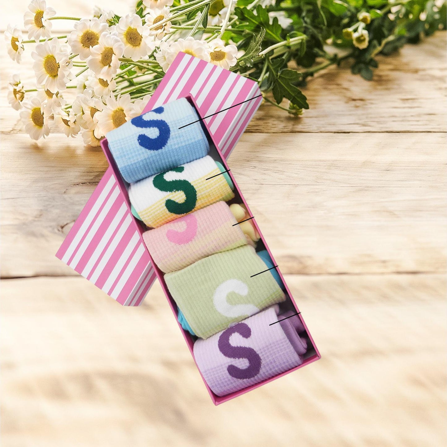 Ladies Seamless Soft Comfort Crew Socks Set of 5 Women’s Socks With Gift Bag