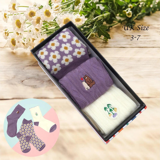 Ladies Seamless Soft Comfort Set of 6 Daisy Bear Flower Pattern Crew Socks Premium Quality Gift for Her comes with a gift bag