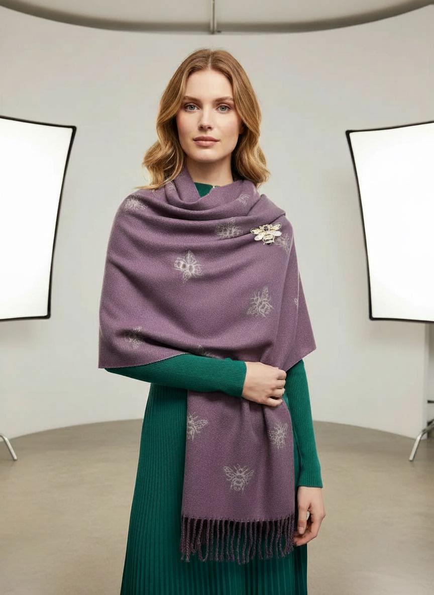 Bee Print Cashmere-Feel Scarf – Grey Wool-Style Wrap with Free Magnetic Brooch