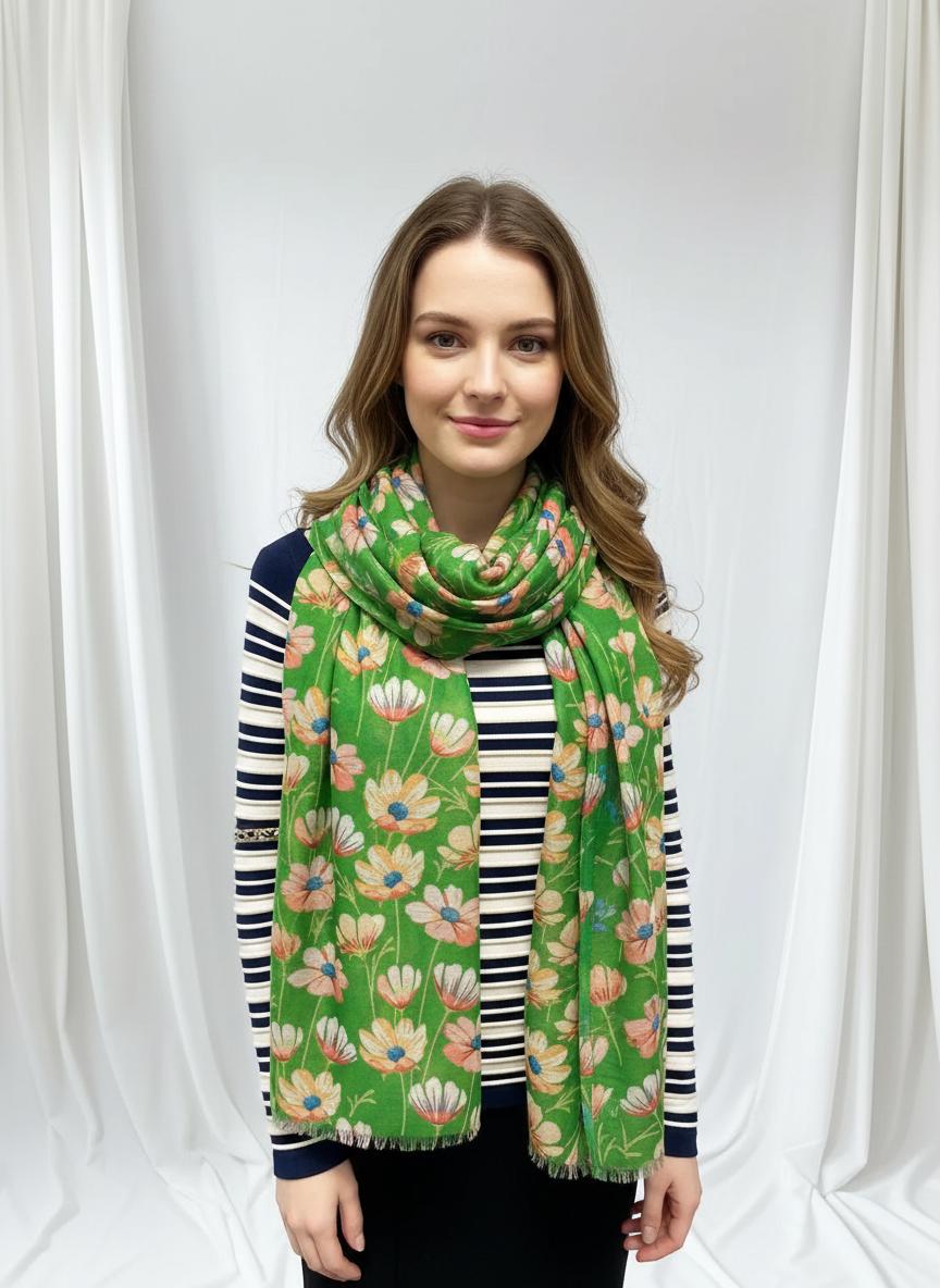Daisy Print Scarf Comes with a gift bag