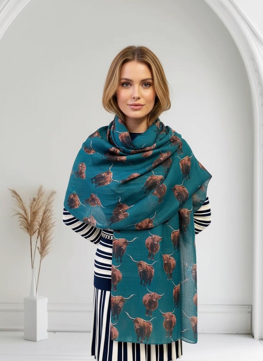 Scottish Highland Cow Printed Scarf with Horns Print Scarves Wrap Comes with a gift bag