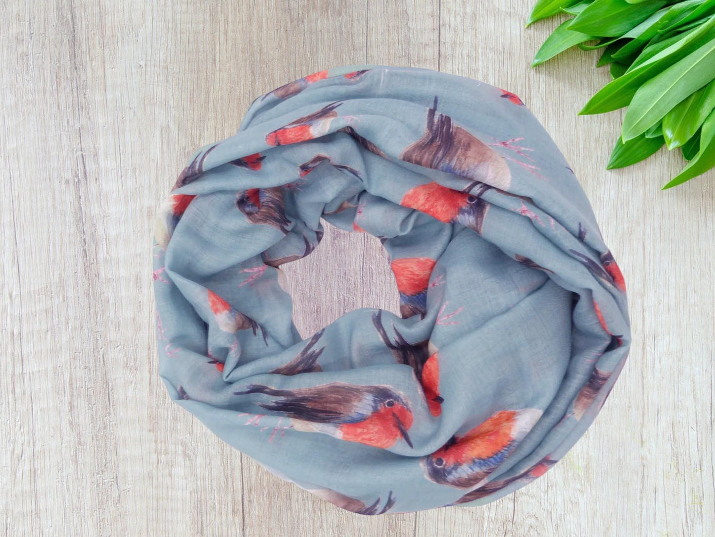 Watercolour Robin Bird Print Snood Infinity Scarf Come With a Gift bag